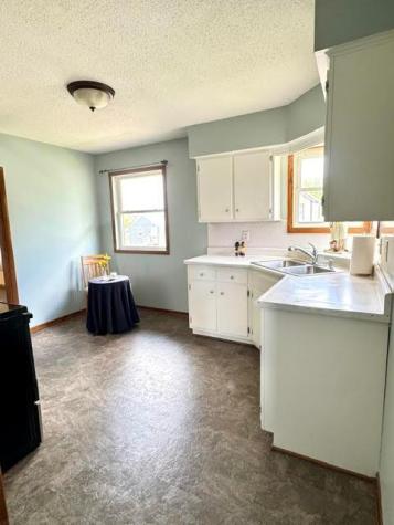 206 Elm Avenue SE Montgomery MN 56069