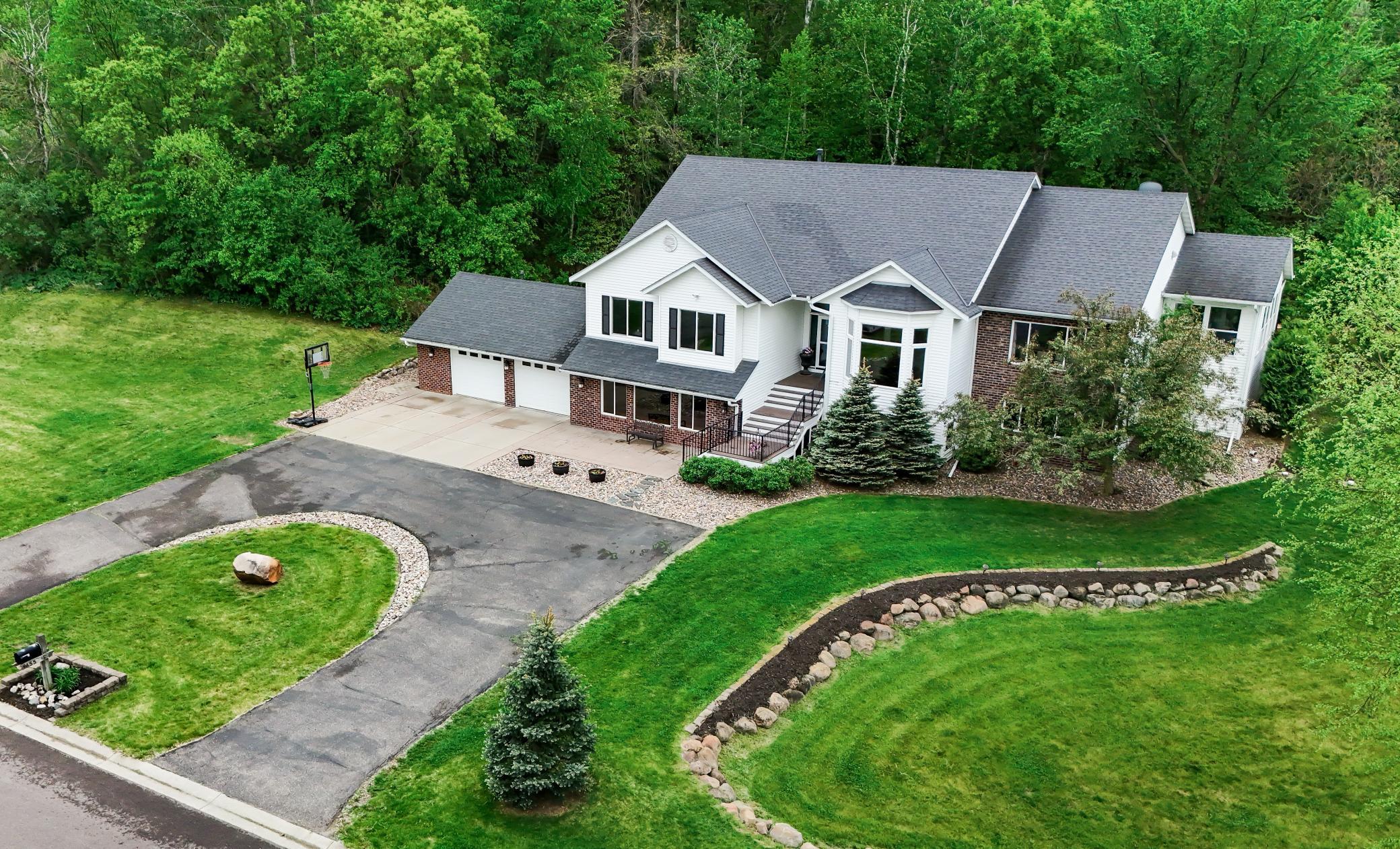 9655 Barton Trail Inver Grove Heights MN 55077