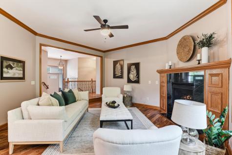9655 Barton Trail Inver Grove Heights MN 55077
