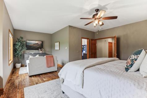 9655 Barton Trail Inver Grove Heights MN 55077