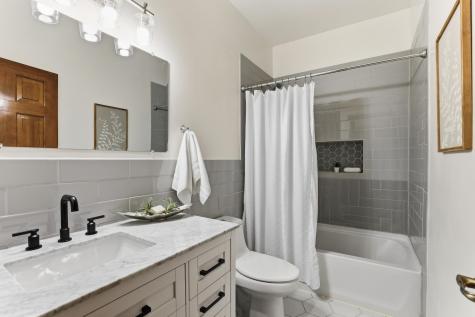 9655 Barton Trail Inver Grove Heights MN 55077