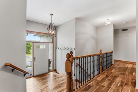 9655 Barton Trail Inver Grove Heights MN 55077