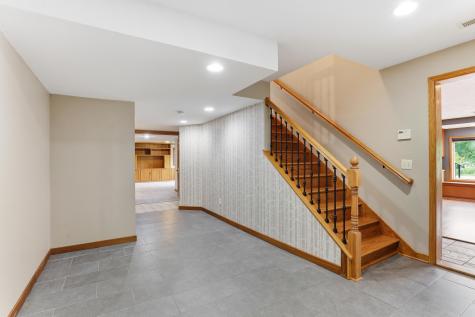 9655 Barton Trail Inver Grove Heights MN 55077