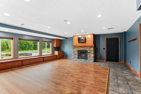 9655 Barton Trail Inver Grove Heights MN 55077