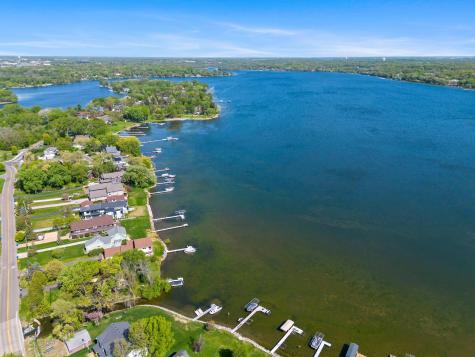 10806 S Shore Drive Plymouth MN 55441