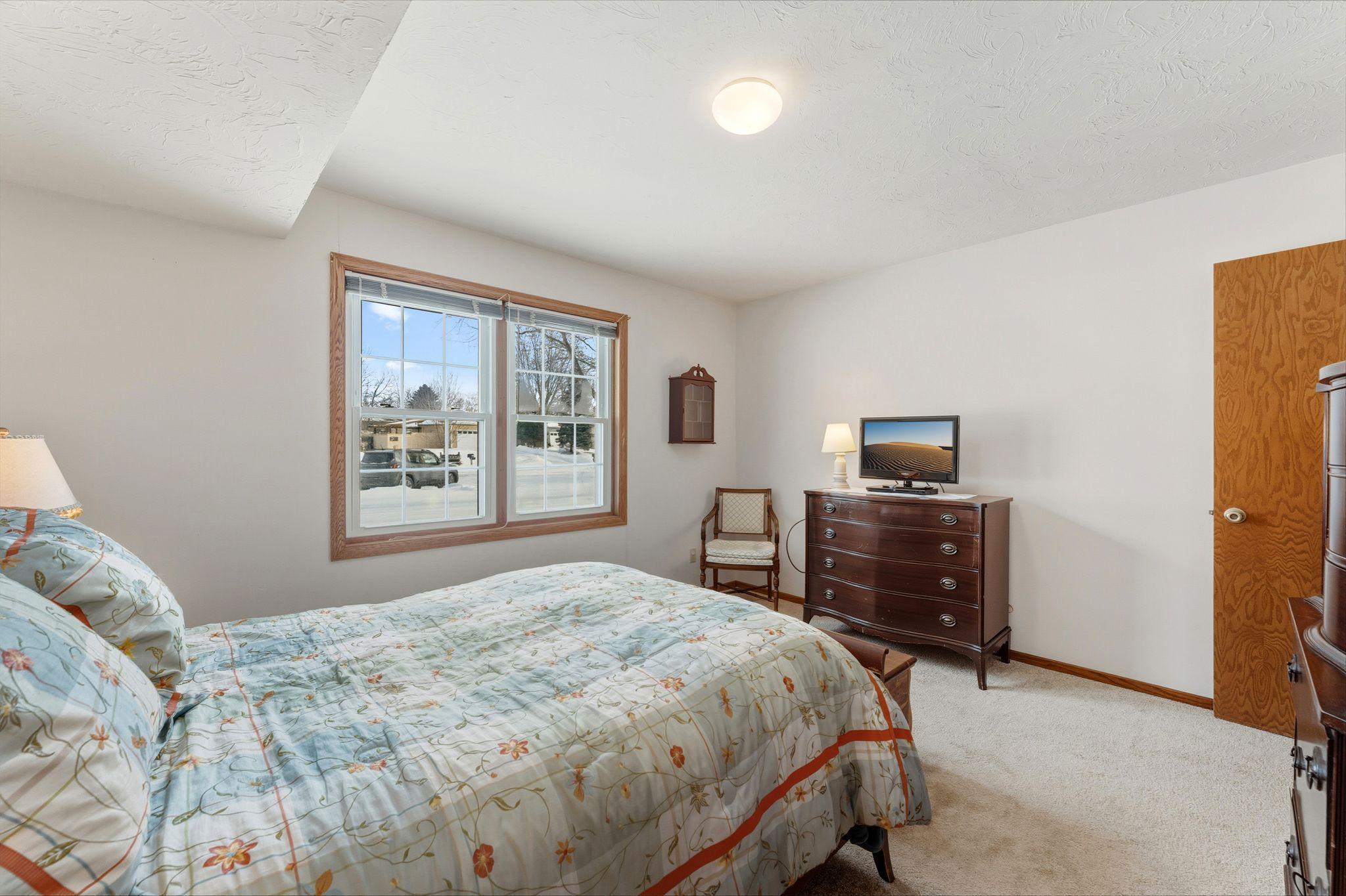 7842 Glenda Court Apple Valley MN 55124