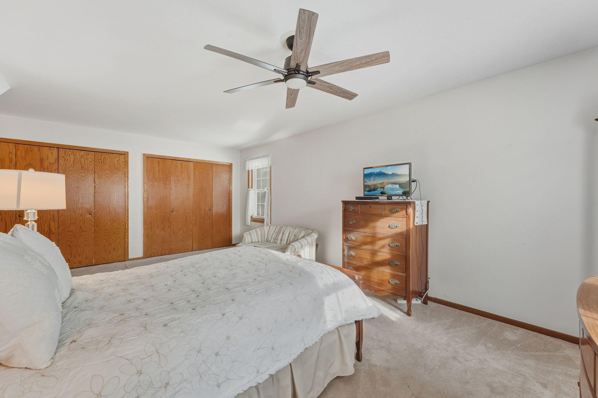 7842 Glenda Court Apple Valley MN 55124