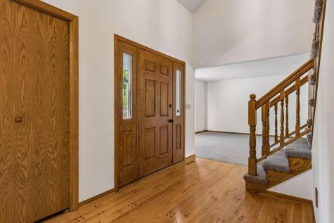1933 Charlton Street West Saint Paul MN 55118