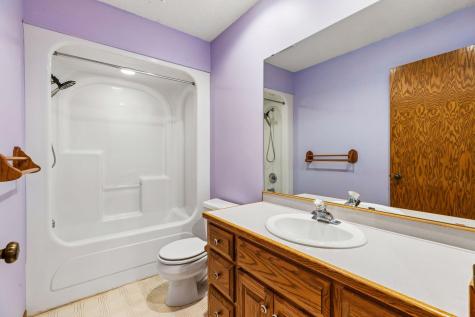 1933 Charlton Street West Saint Paul MN 55118