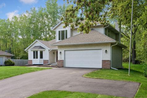 1933 Charlton Street West Saint Paul MN 55118