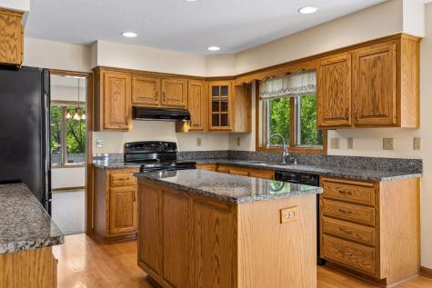 1933 Charlton Street West Saint Paul MN 55118