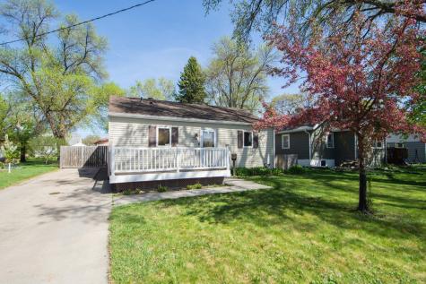 906 14th Street N Moorhead MN 56560