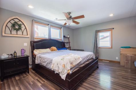 906 14th Street N Moorhead MN 56560