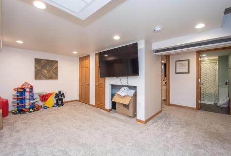 906 14th Street N Moorhead MN 56560