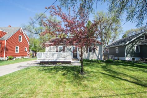 906 14th Street N Moorhead MN 56560