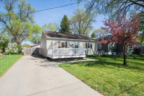 906 14th Street N Moorhead MN 56560
