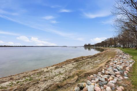 22752 Dunvilla Drive Pelican Rapids MN 56572