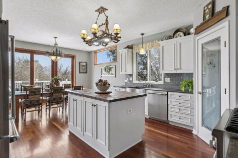 8819 Penrose Avenue S Hastings MN 55033