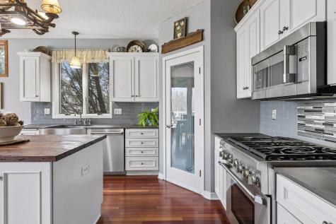 8819 Penrose Avenue S Hastings MN 55033