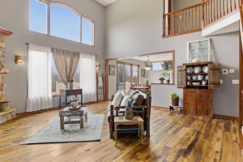 8819 Penrose Avenue S Hastings MN 55033