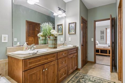 8819 Penrose Avenue S Hastings MN 55033
