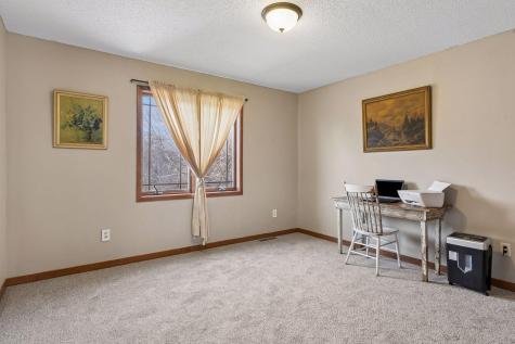 8819 Penrose Avenue S Hastings MN 55033