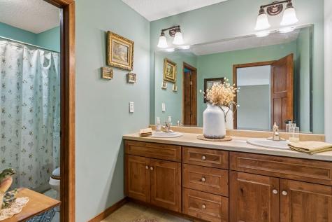 8819 Penrose Avenue S Hastings MN 55033