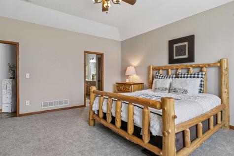 8819 Penrose Avenue S Hastings MN 55033