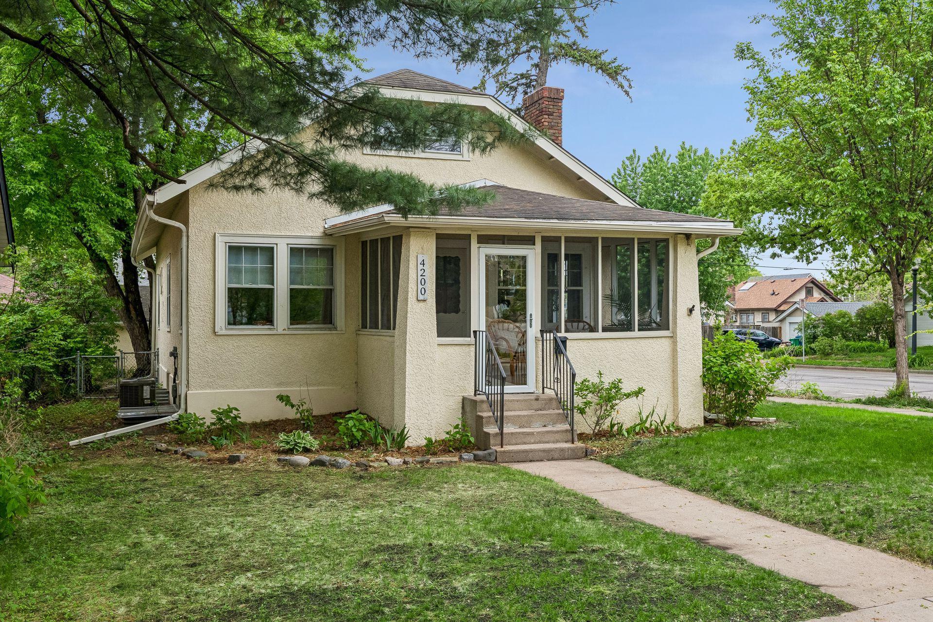4200 Oakland Avenue Minneapolis MN 55407