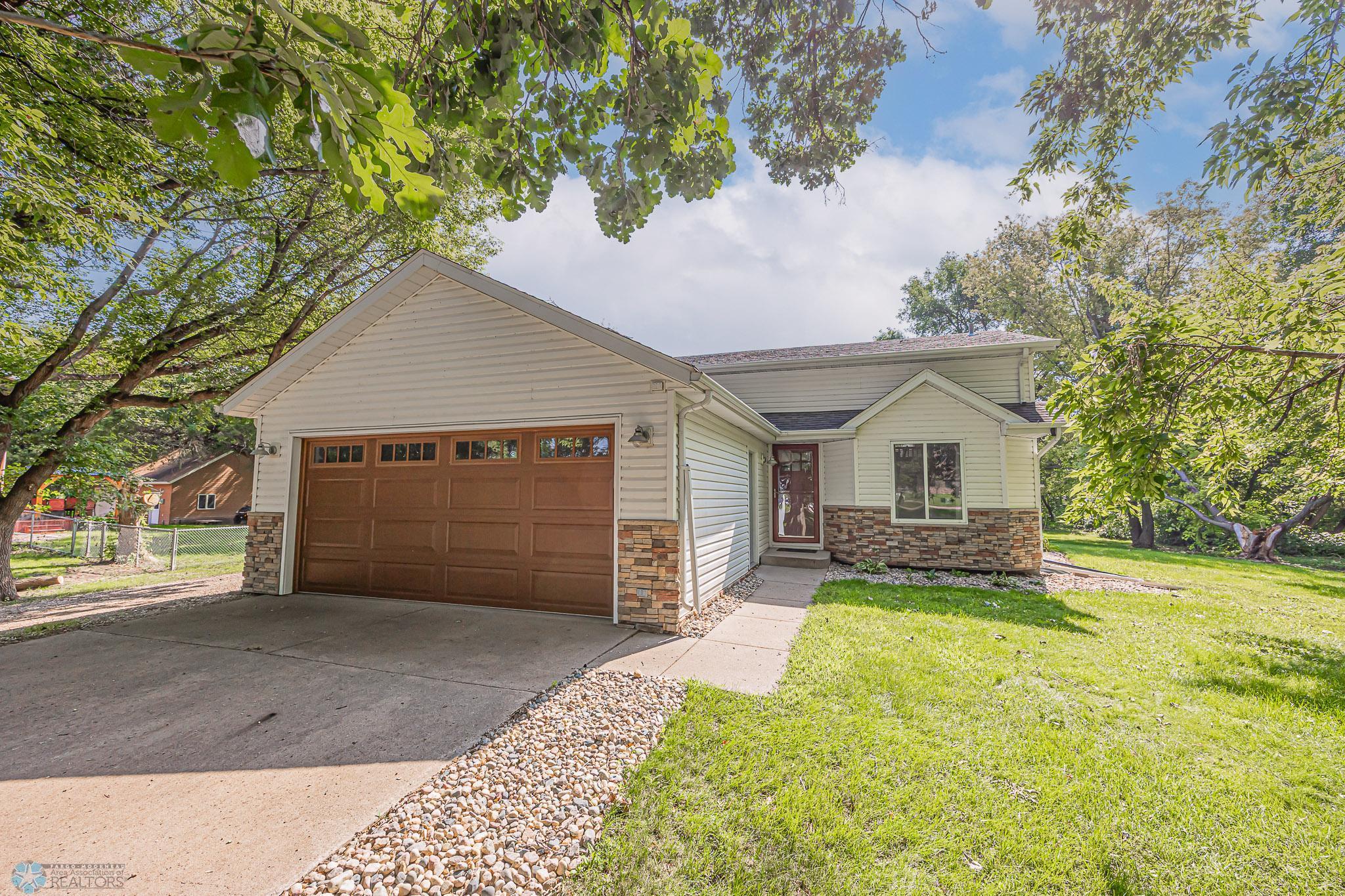 7622 Shadow Lane Horace ND 58047