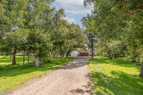 7622 Shadow Lane Horace ND 58047