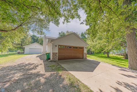 7622 Shadow Lane Horace ND 58047