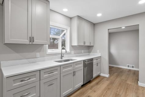 3439 Lee Avenue N Crystal MN 55422