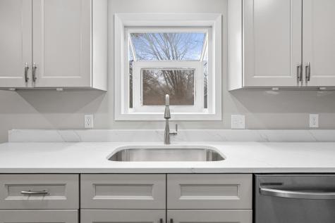 3439 Lee Avenue N Crystal MN 55422