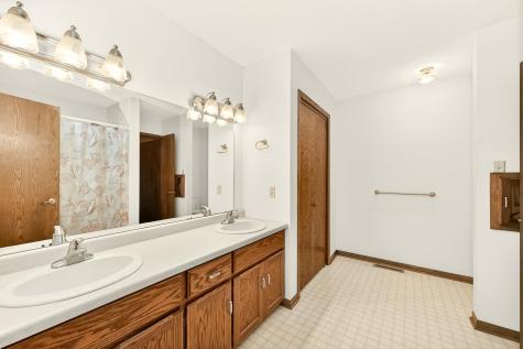 1814 Northern Heights Lane NE Rochester MN 55906