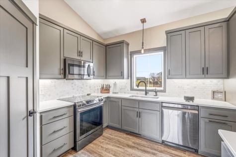 31722 Marshview Court Lindstrom MN 55045