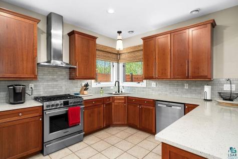 207 S 2nd Avenue Proctor MN 55810