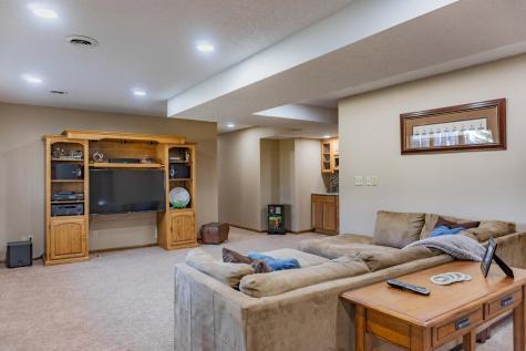 1874 Tierney Drive Hastings MN 55033