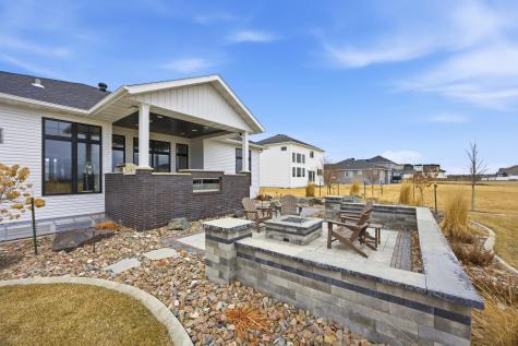 3282 47th Avenue S Fargo ND 58104
