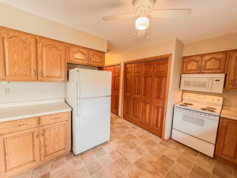 2411 Kenwood Drive SW Willmar MN 56201
