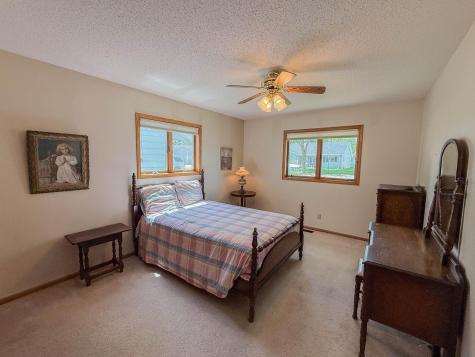 2411 Kenwood Drive SW Willmar MN 56201