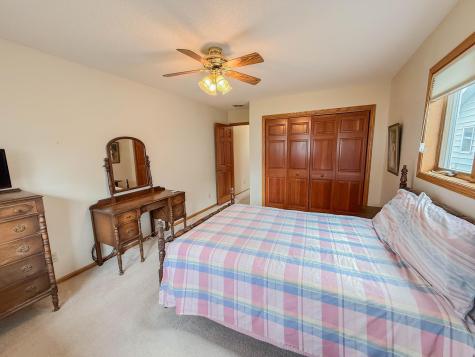 2411 Kenwood Drive SW Willmar MN 56201