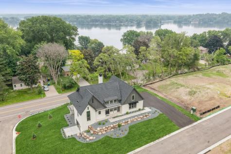 2706 Lakeview Court Little Canada MN 55117