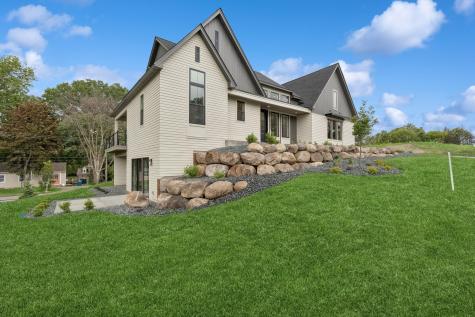 2706 Lakeview Court Little Canada MN 55117