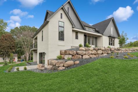 2706 Lakeview Court Little Canada MN 55117