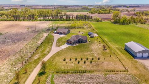 15599 138th Avenue NE Spicer MN 56288