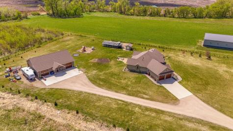 15599 138th Avenue NE Spicer MN 56288