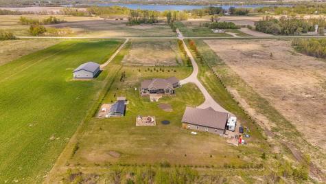 15599 138th Avenue NE Spicer MN 56288