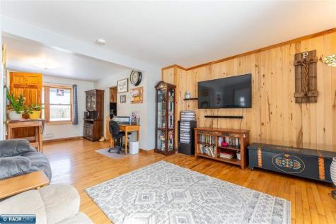 7713 Appaloosa Road Embarrass MN 55732