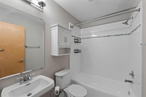 2530 1st Avenue S Minneapolis MN 55404